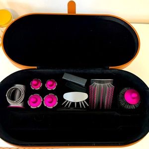 DYSON AIRWRAP | STYLER W / ATTACHMENTS & CASE